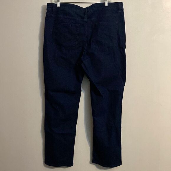 Lane Bryant Essential denim midrise straight jeans, size 20 - Picture 2 of 3